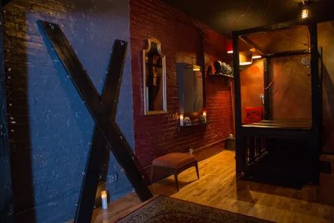 2 Chicago BDSM Dungeons owned by Dominatrix Lady Sophia Chas
