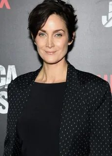 Carrie-Anne Moss - Biography, Height & Life Story Super Star