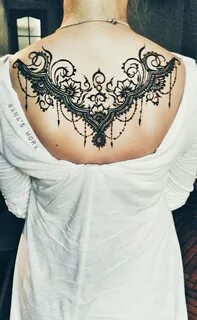 Back free-hand henna design by @Ana'sWork . Henna chest, Hen