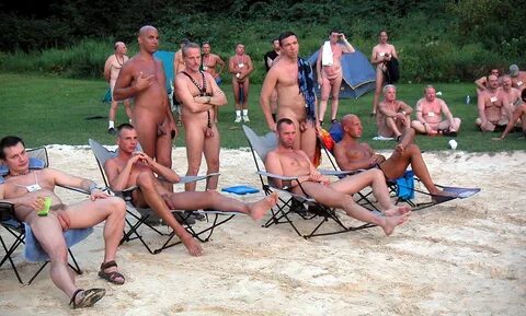 EXPOSITION NATURELLE: Exposed Men - Camp