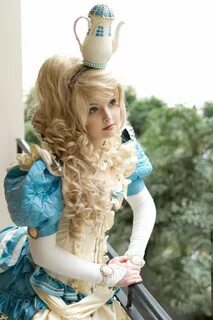 Cosplay101 : Photo Alice cosplay, Wonderland costumes, Flowe