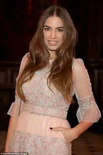 Amber Le Bon Oozes Elegance In Pretty Peach Tiered Dress At 