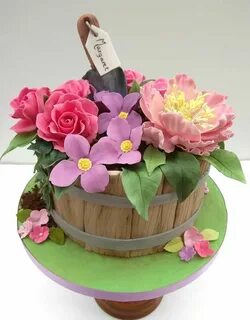 Gardening birthday cake by The Rosehip Bakery Garden birthda