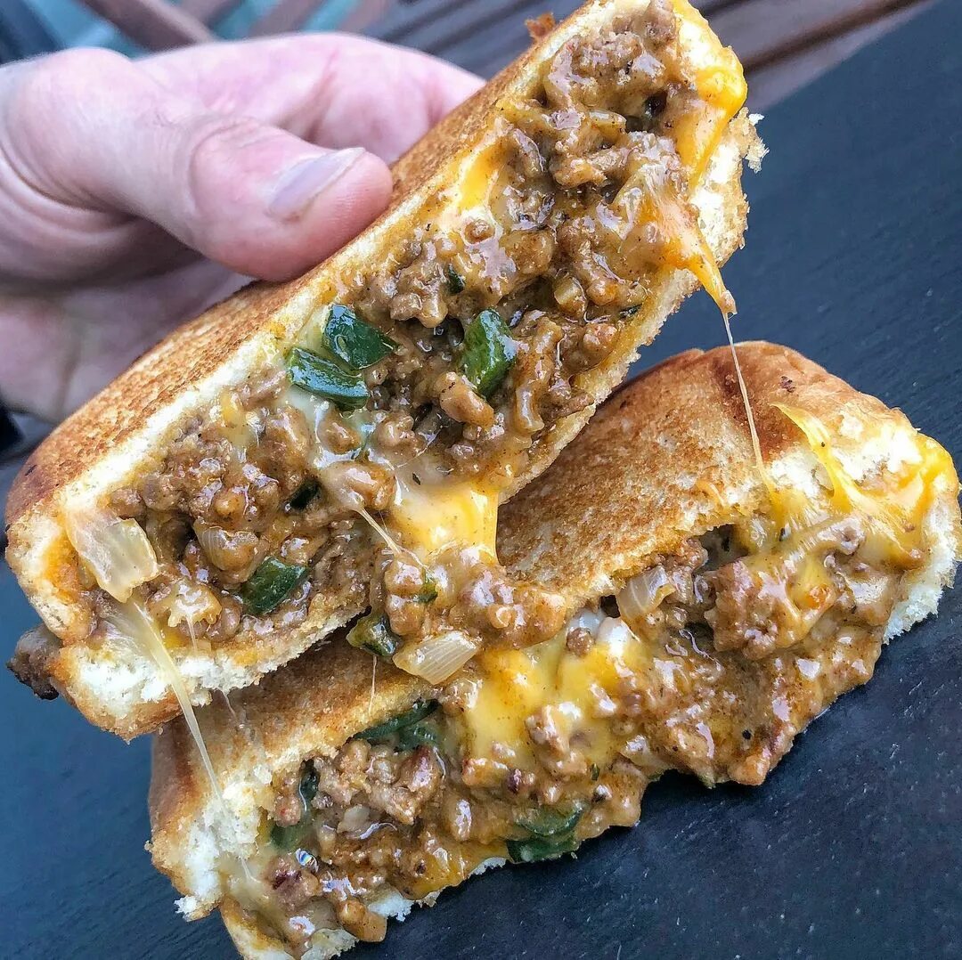Josh Elkin в Instagram: "Cheesy Taco Melt made with ground beef, taco ...