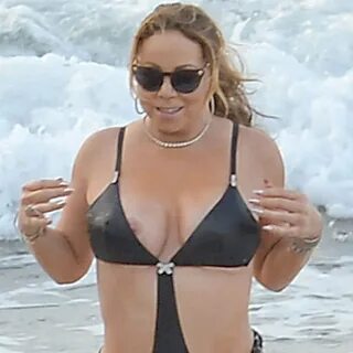 Mariah Carey is still one hot piece of ass!