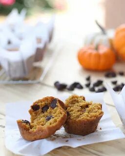 The Best Pumpkin Chocolate Chip Muffins - Everyday Reading