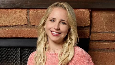 The Conners': Lecy Goranson Opens Up About Becky's Pregnancy