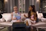 Scream Queens Ariana Grande en Emma Roberts interviewen elka