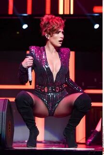 581 Photos - Jennifer Lopez JLO Spread Legs #JLO #JenniferLo