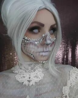 corie lynn on Instagram: "the detail on my ghostly bride 😍 t