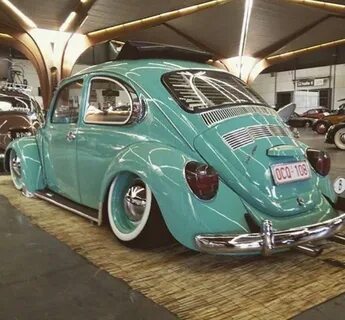 Slammed Vw beetle #VolkswagonClassiccars #VolkswagenBeetle V