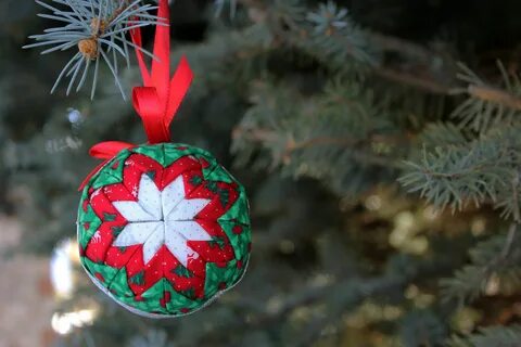 19 DIY Christmas Tree Ornaments