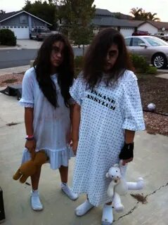 Asylum patients, scary girls, halloween, DIY costumes Bff ha