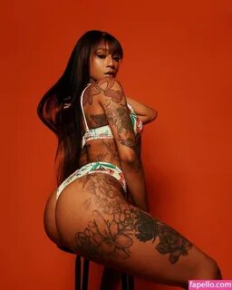 Mizz Twerksum / mizztwerksumoffical / theofficialmizztwerksum Nude Leaked O