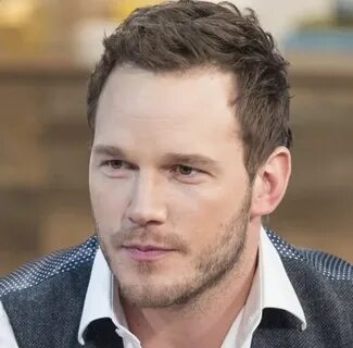 Chris Pratt Textured Short Hairstyle 2018 - Men's Hairstyles