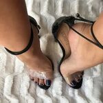 Sexy Brazilian Feet Queen (Foot, Barefoot, Insta) - 158 Pics