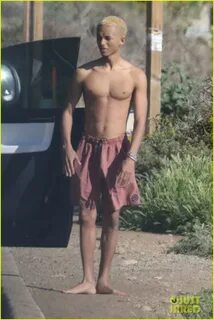 Jaden Smith Hangs Out Shirtless by the Beach in Malibu: Phot