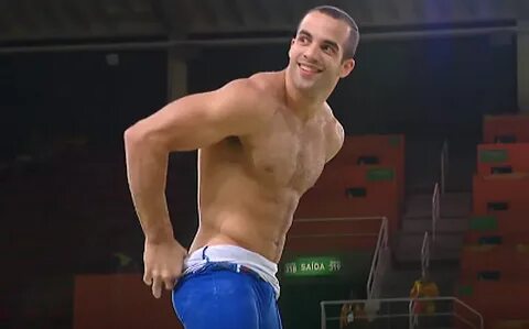 Olympic athlete Danell Leyva opens up about his coming out j