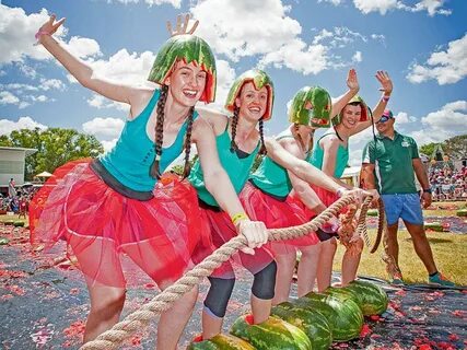 Four girl melon ski team - ABC News (Australian Broadcasting