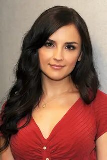 Rachael Leigh Cook Pictures. Hotness Rating = 9.65/10