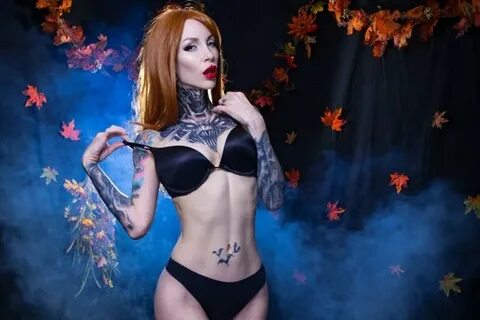 Фото с личных страниц Razor Candi. 