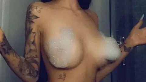 Bhad Bhabie Topless Handbra Onlyfans Set Leaked - OnlyFans L