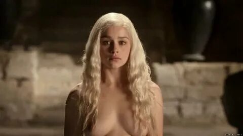Why is there no boobs in game of thrones anymore