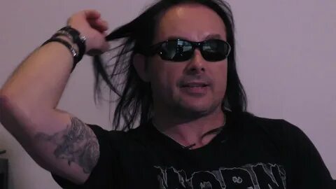 Cradle Of Filth interview - Dani Filth (part 2) - YouTube