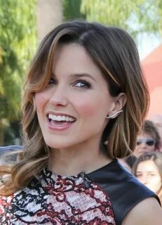 Sophia Bush hair color Sophia bush style, Sophia bush, Beaut