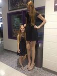 23 Tall Women Who Dwarf Everyone Around Them - Wow Gallery e