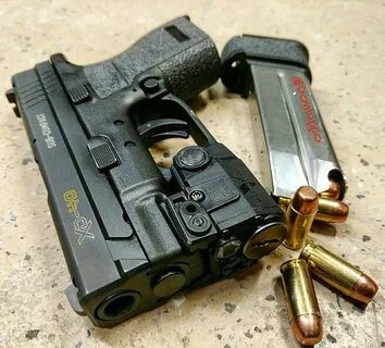 Via @donluppo - Springfield XD-40 sub compact with Viridian 