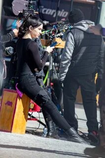 HAILEE STEINFELD and Jeremy Renner on the Set of Hawkeye in 