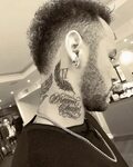 Dream chaser" and feather tattoo on Neymar's neck. Neymar ta