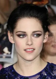 smoky eye Kristen stewart eyes, Kristen stewart actress, Kri