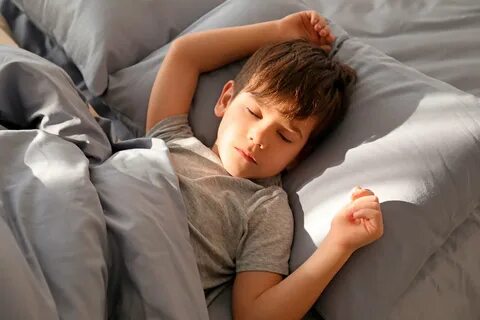 Сколько часов сна нужно детям и подросткам