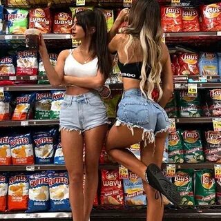 Sexy Walmart Shoppers That will leave you asking for more - 