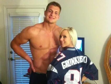 Rob Gronkowski Reportedly Received 7-Figure Porn Offer This 