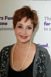 Pictures of Annie Potts