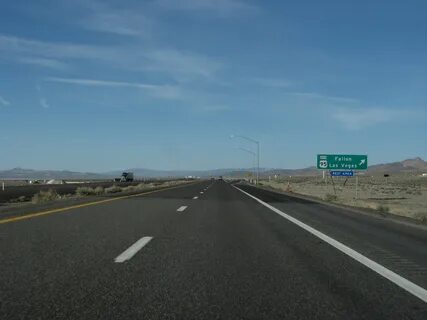 File:South U.S. 95 junction with Interstate 80 in Nevada.jpg