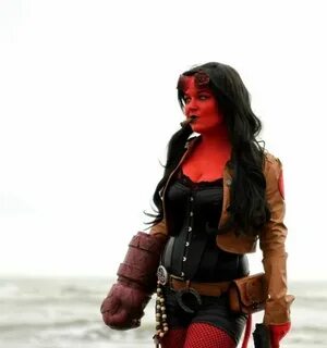 female hellboy - Google Search Cosplay, Cosplay costumes, Gi