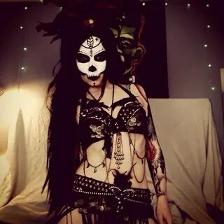 Voodoo priestess witch doctor makeup. Halloween costume idea