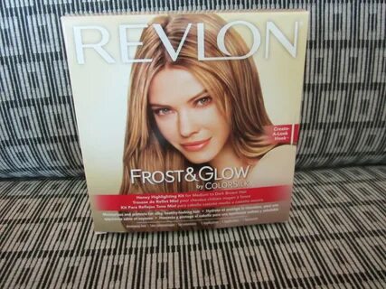 The Glamour Geek: Revlon Frost & Glow Honey Highlighting Kit