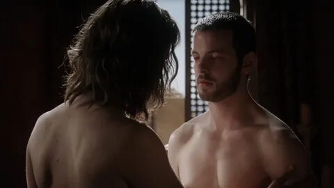 ausCAPS: Gethin Anthony and Finn Jones shirtless in Game Of 