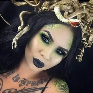 10 Halloween Costumes To Showcase Your Makeup Skills - Socie