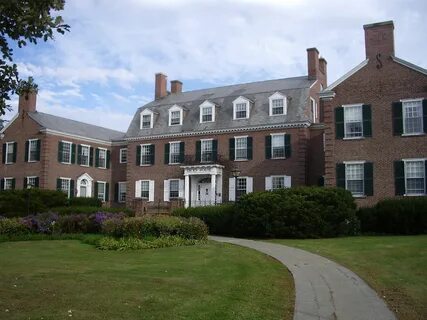File:Dartmouth College campus 2007-10-02 Dick's House.JPG - 