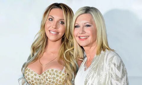 Chloe Lattanzi, hija de Olivia Newton-John: así ha sido su g