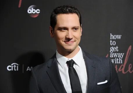 Matt McGorry practicing his NYE dance moves is, um, interest