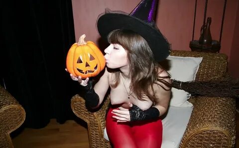 Porn Searches Get Festive Around Halloween - Sexy Housewives