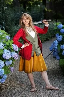 Bilbo Baggins As A Female Hobbit cosplay, Cosplay costumes, 