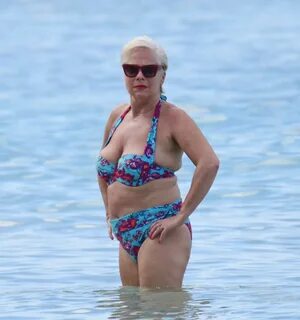 Denise Welch, 60, shows off her bikini body after two stone 